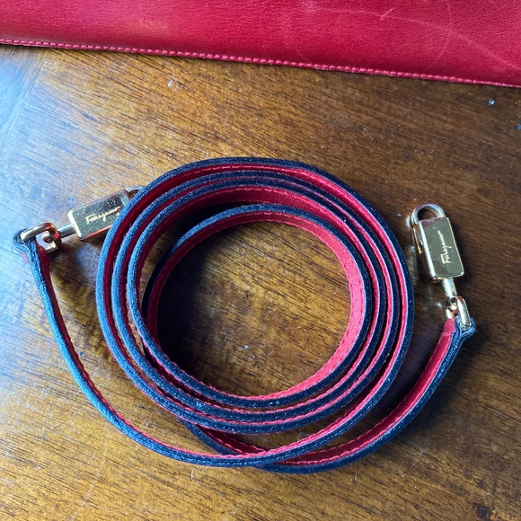 Salvatore Ferragamo Gancini bag - Picture 5 of 15